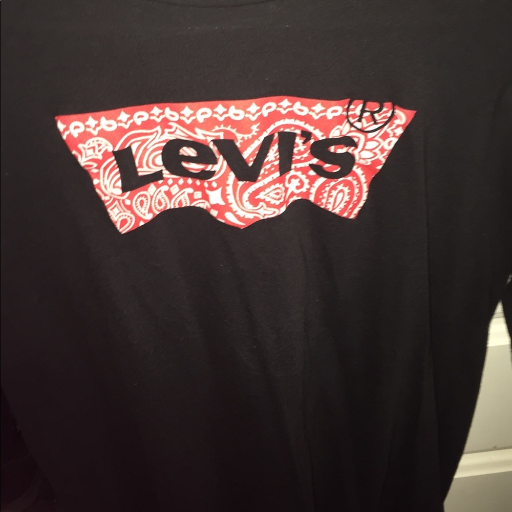 levi’s short sleeve shirt